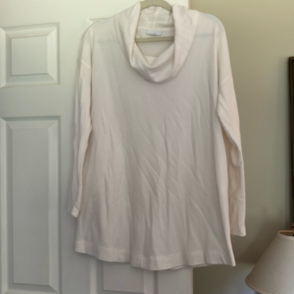 J.Jill off white top.